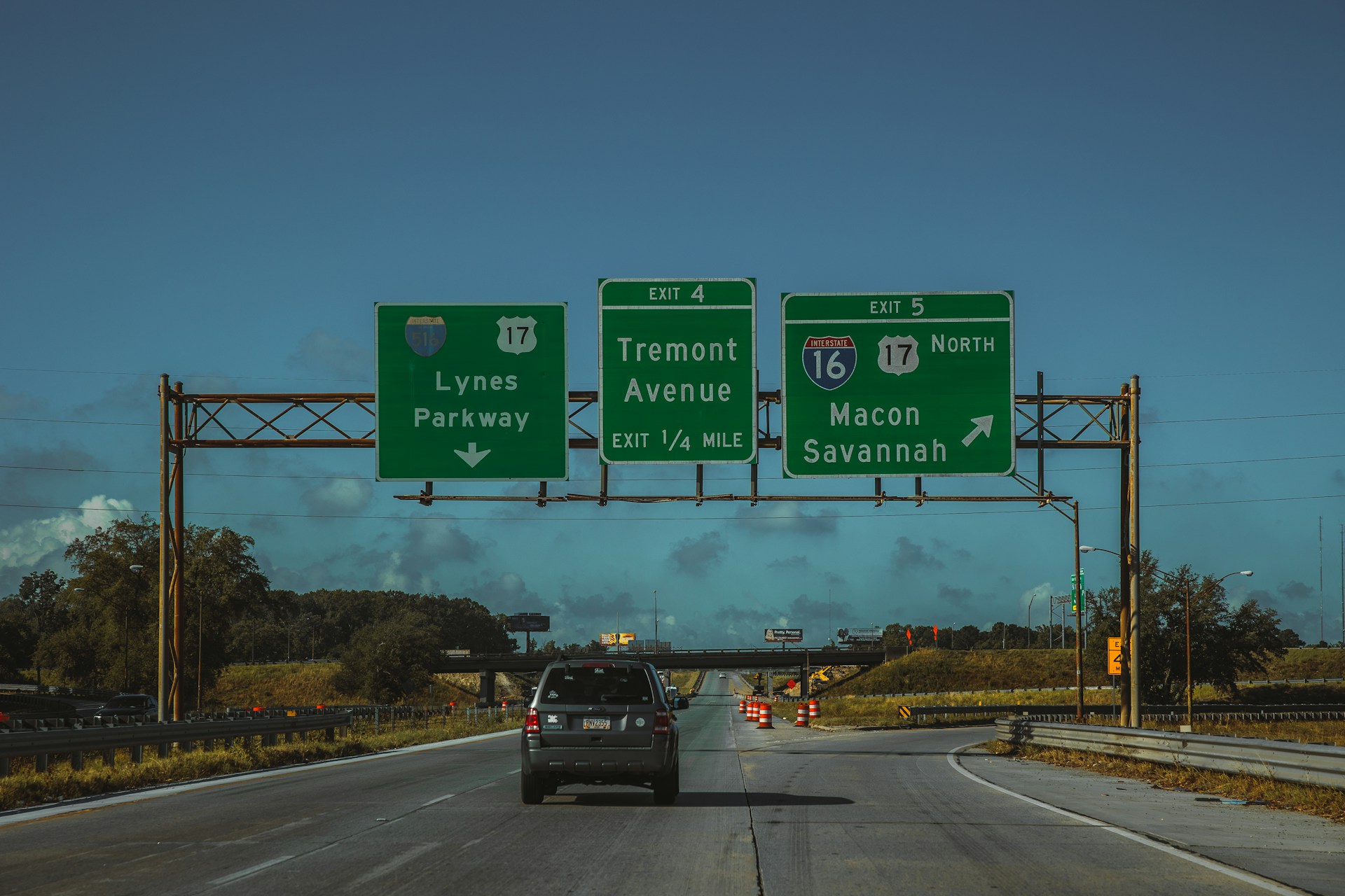 Solving Common Highway Sign Visibility Problems